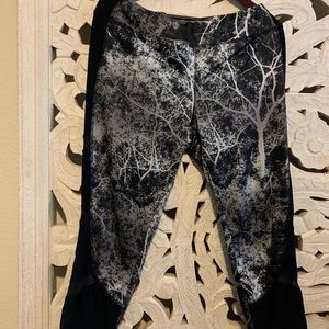 Avia High Waist Compression Workout Capris